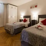 Sunny Central Apartment