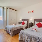 Sunny Central Apartment