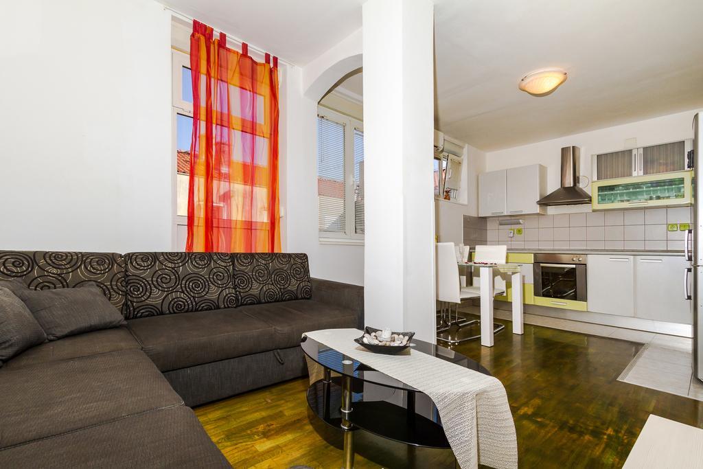 Sunny Central Apartment Zadar
