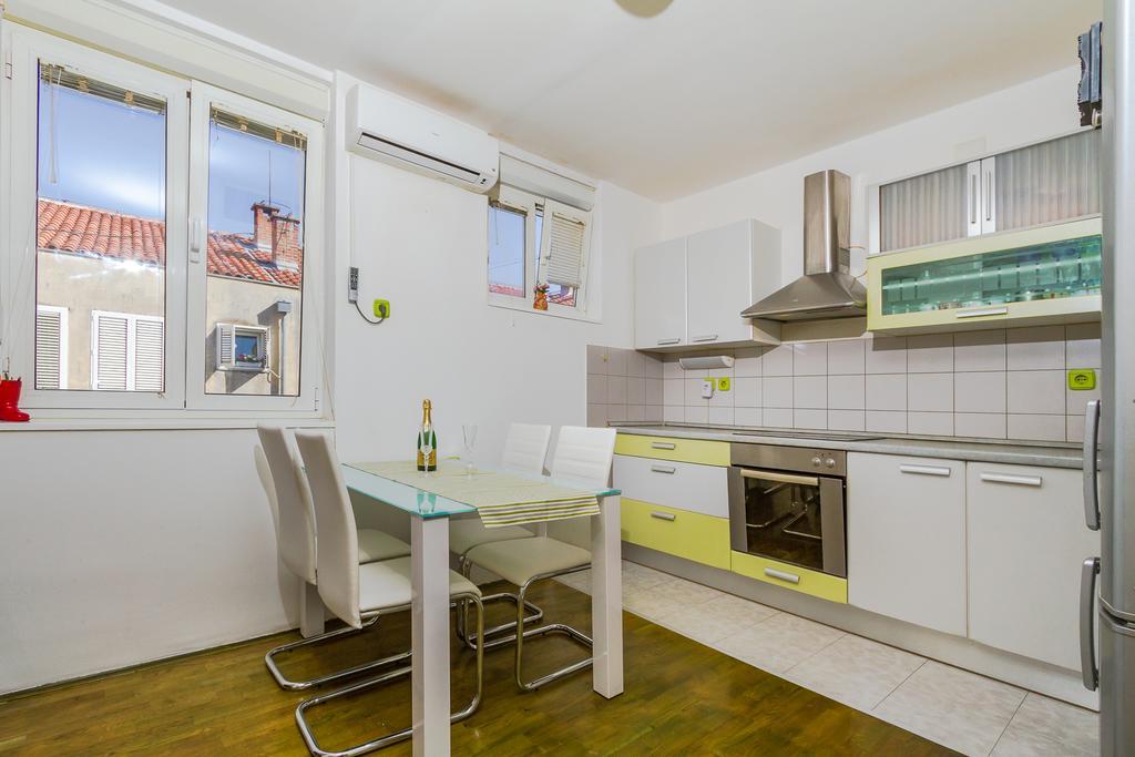 Sunny Central Apartment